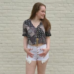 Top Shop patterned crop top 💕🌞